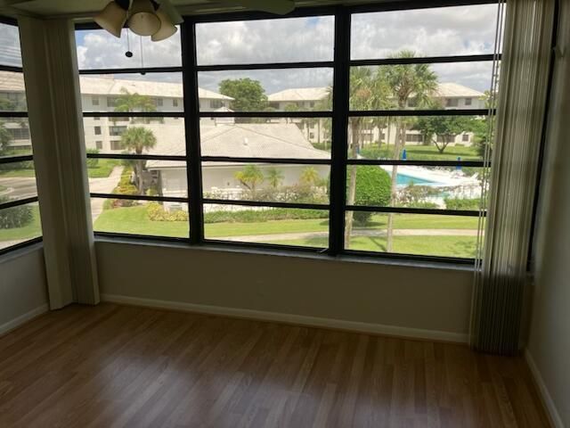 3635 Whitehall Drive, Unit 305, West Palm Beach, FL 33401 Photo