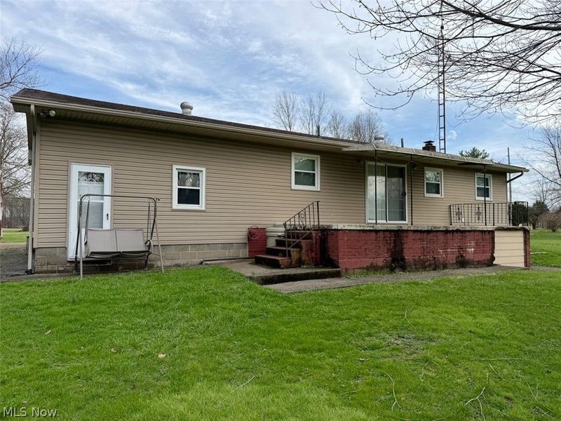 11455 Walnut Avenue NE, Alliance, OH 44601 Photo 3