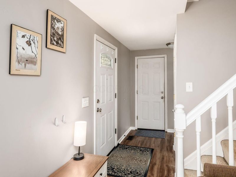 3454 Jillmarie Court, Columbus, OH 43221 Photo 4