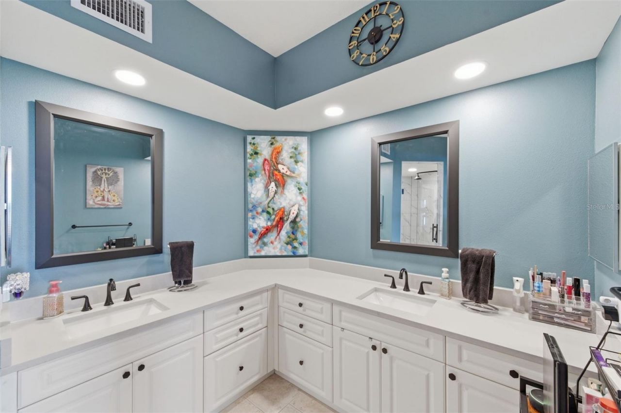 1200 Country Club Drive, Unit 1206, Largo, FL 33771 Photo
