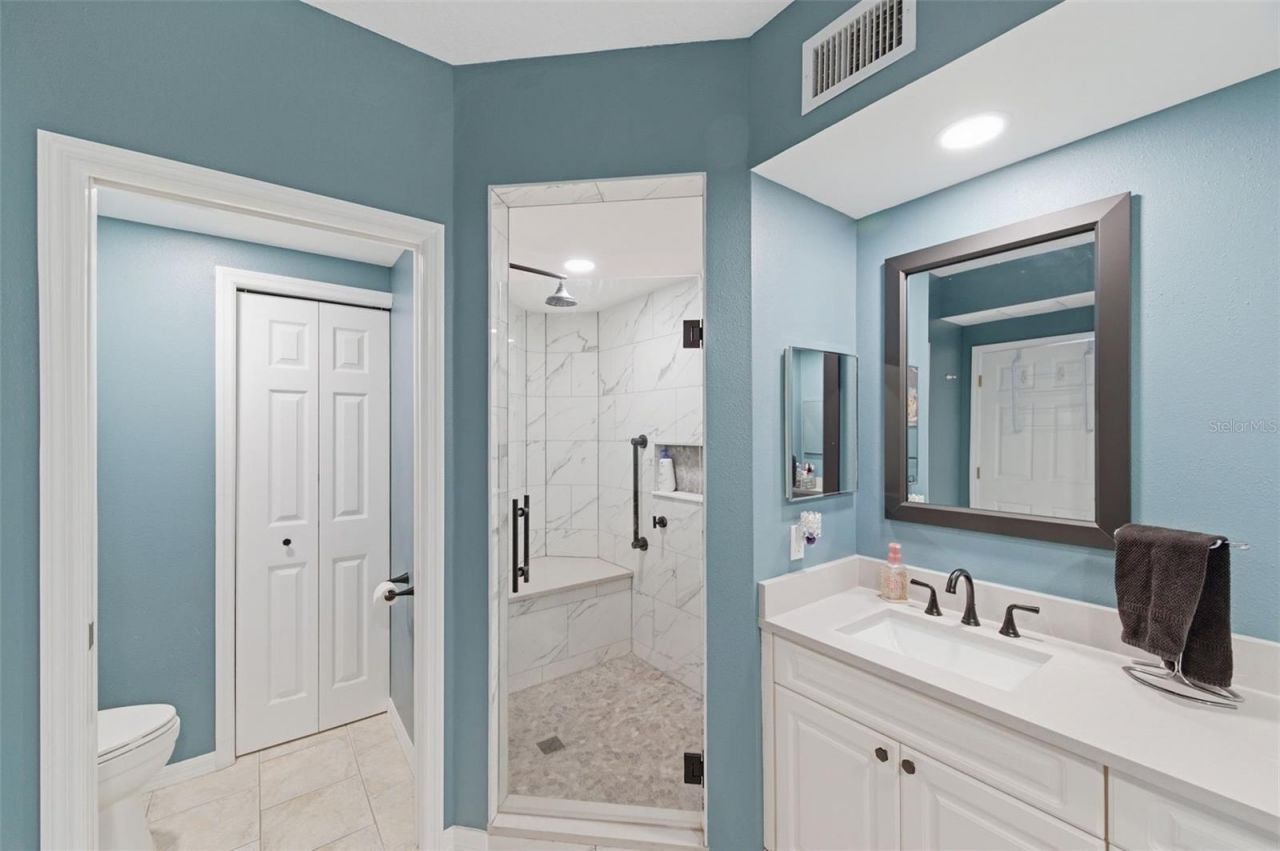 1200 Country Club Drive, Unit 1206, Largo, FL 33771 Photo
