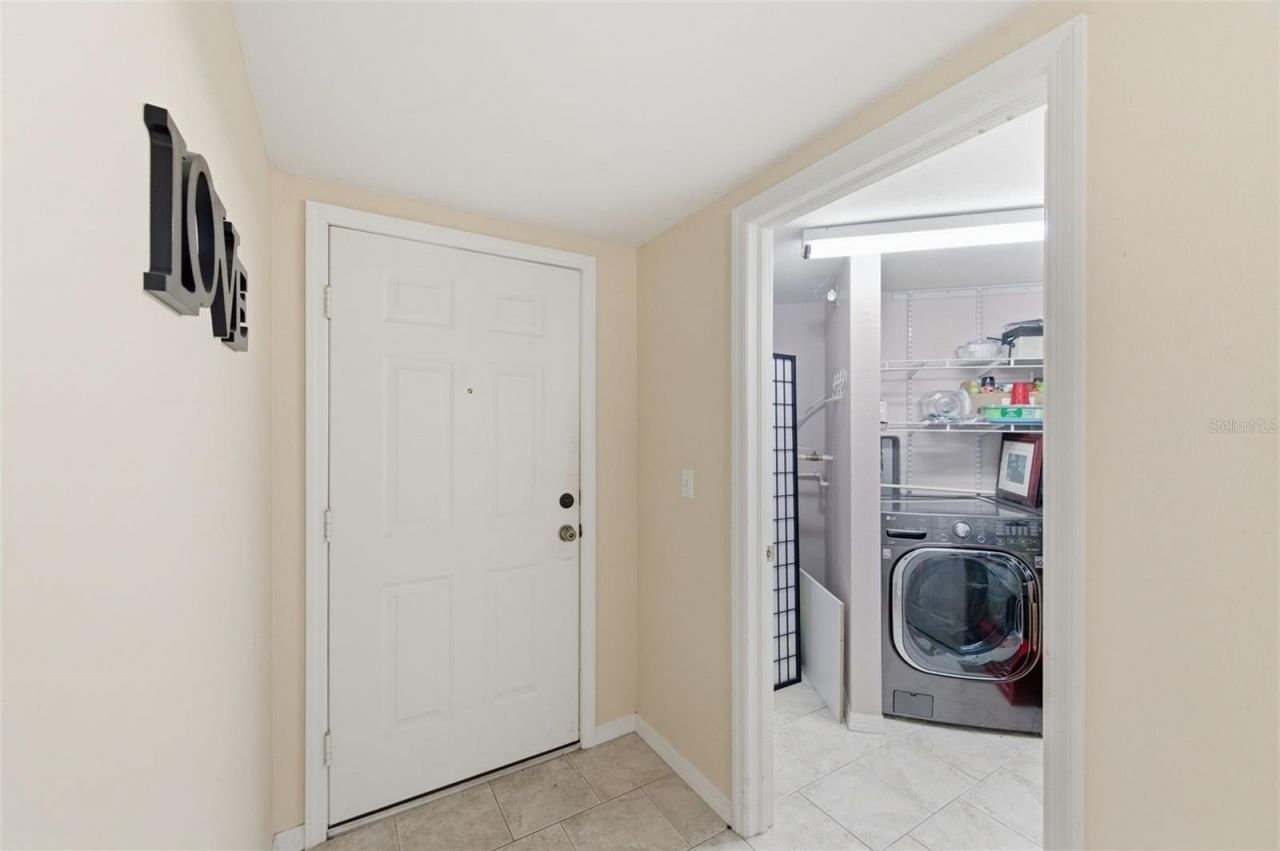 1200 Country Club Drive, Unit 1206, Largo, FL 33771 Photo