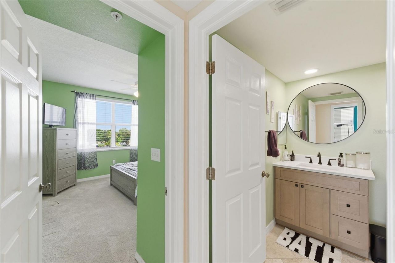 1200 Country Club Drive, Unit 1206, Largo, FL 33771 Photo