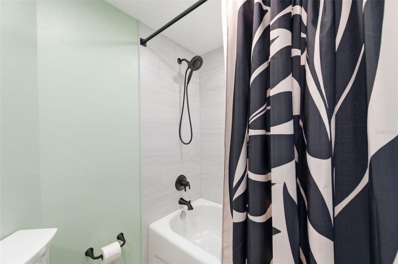 1200 Country Club Drive, Unit 1206, Largo, FL 33771 Photo