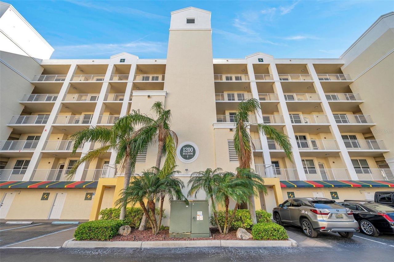 1200 Country Club Drive, Unit 1206, Largo, FL 33771 Photo