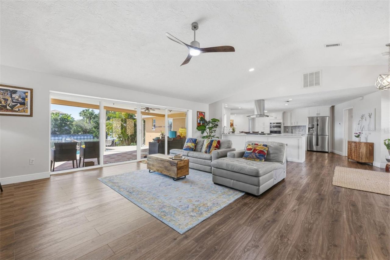 1997 Hawaii Avenue Ne, Saint Petersburg, FL 33703 Photo
