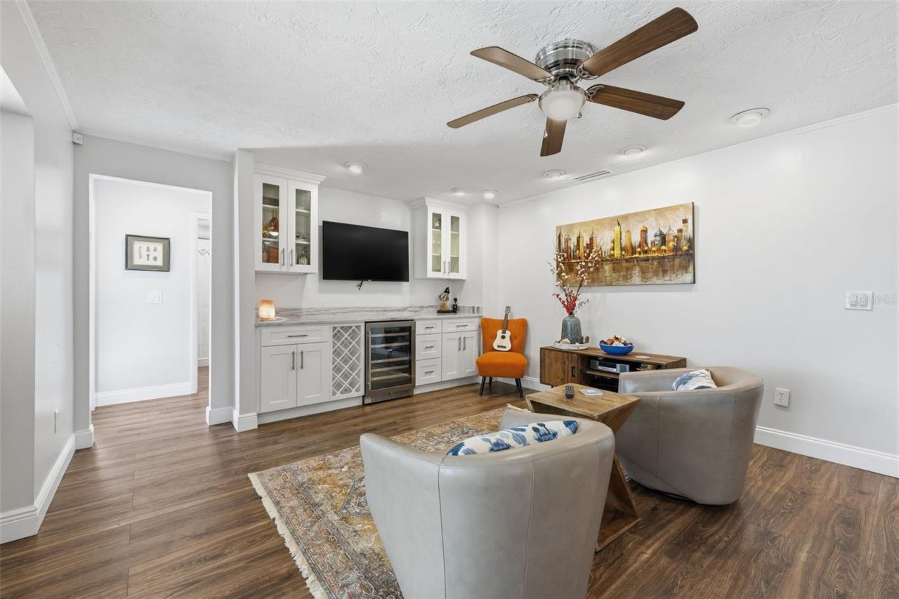 1997 Hawaii Avenue Ne, Saint Petersburg, FL 33703 Photo