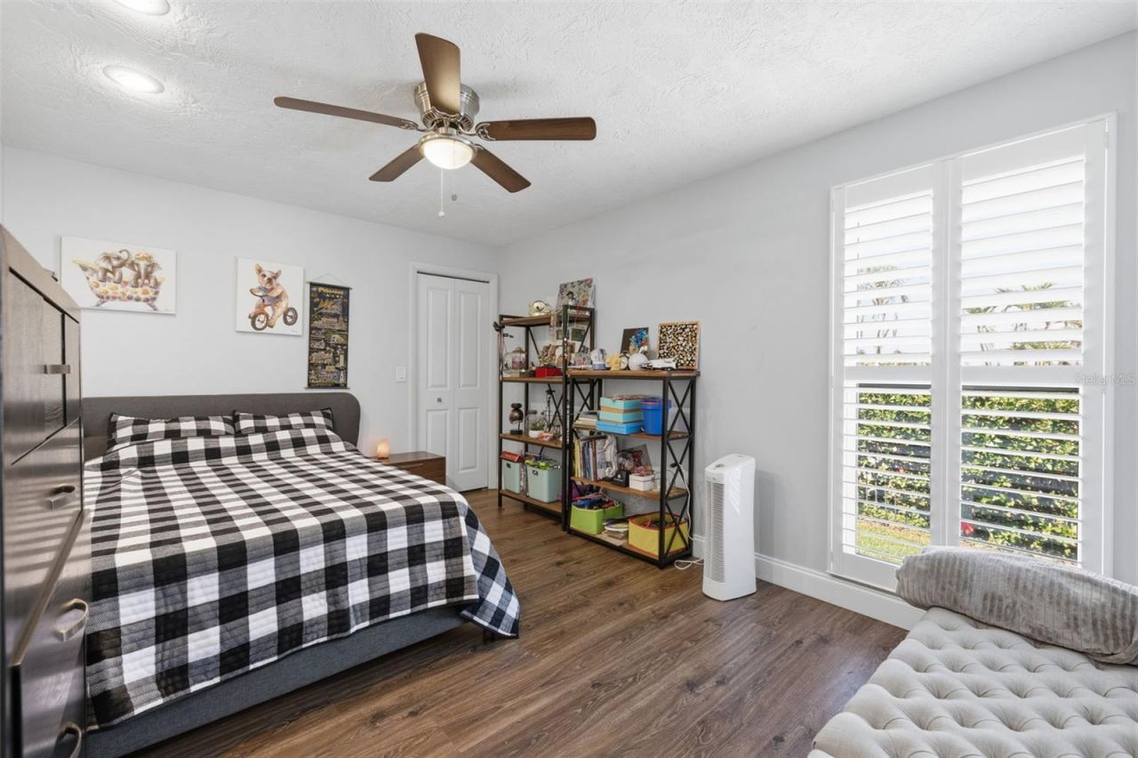1997 Hawaii Avenue Ne, Saint Petersburg, FL 33703 Photo
