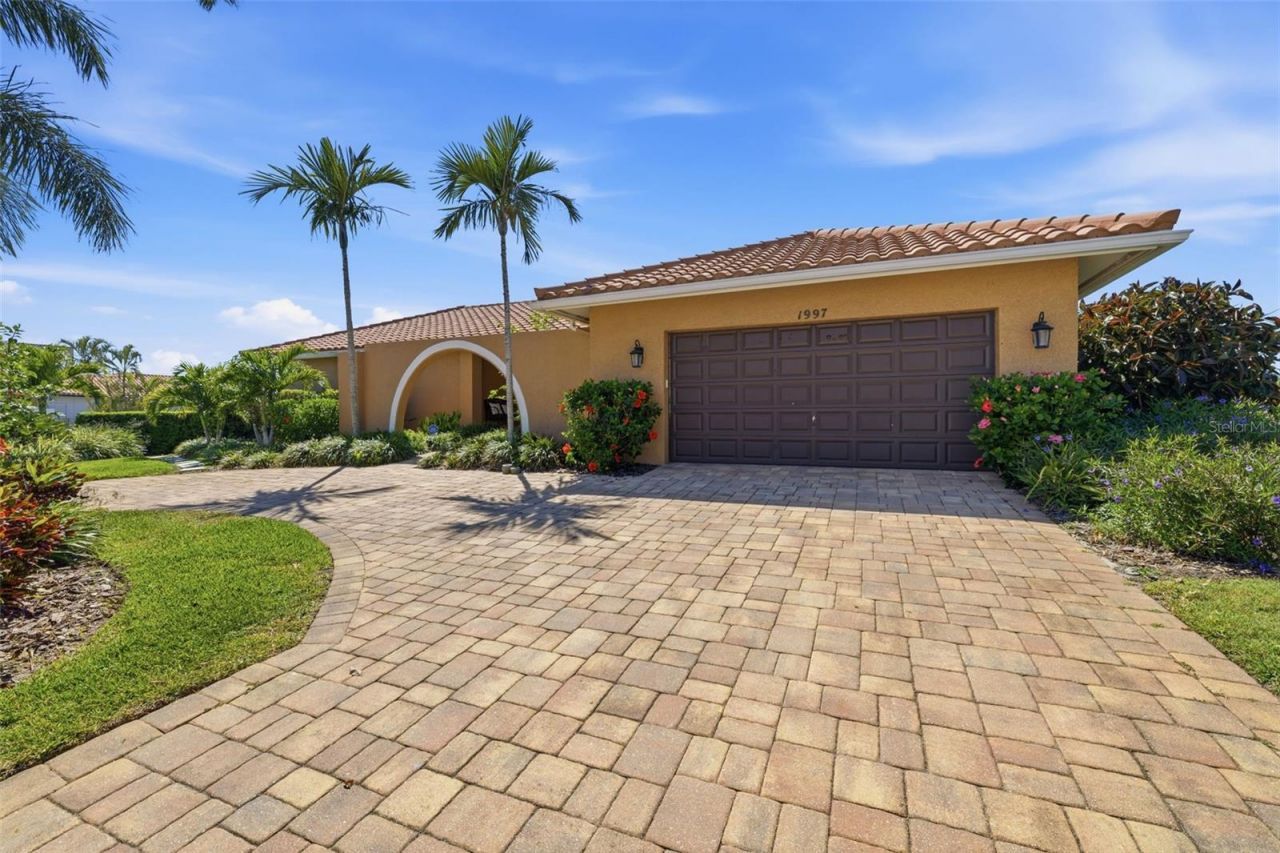 1997 Hawaii Avenue Ne, Saint Petersburg, FL 33703 Photo
