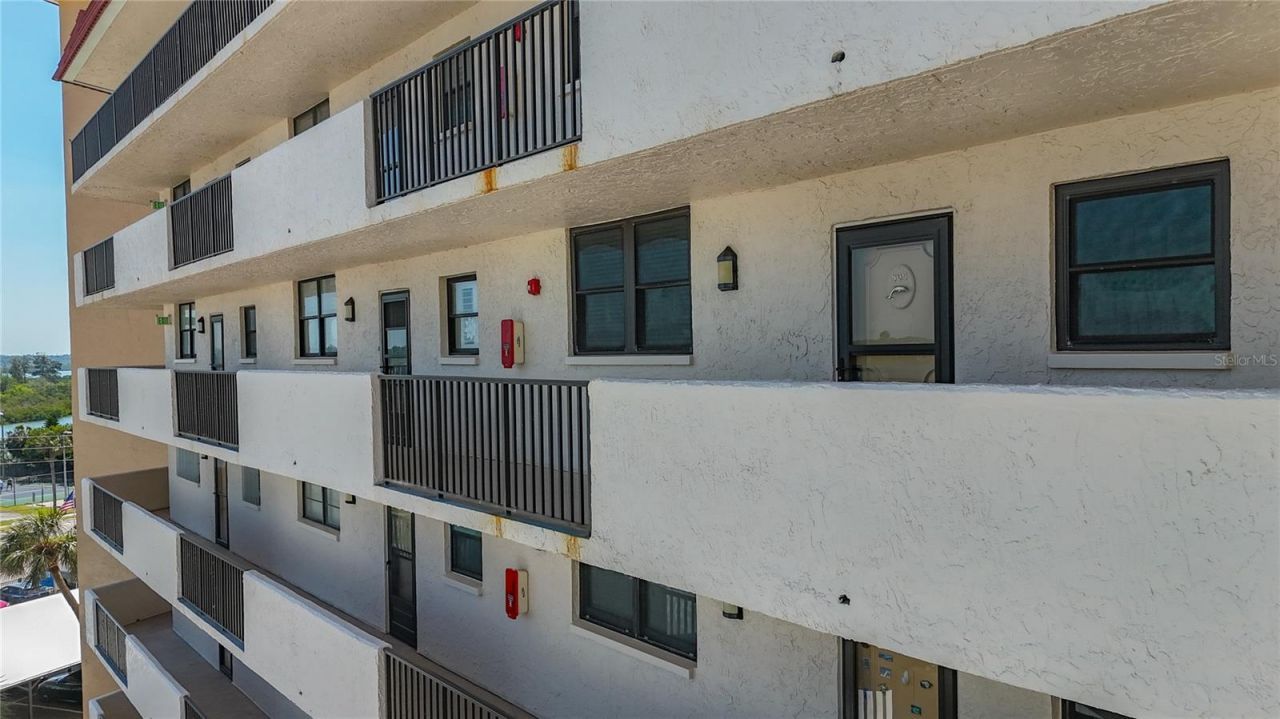 18304 Gulf Boulevard, Unit 505, Redington Shores, FL 33708 Photo