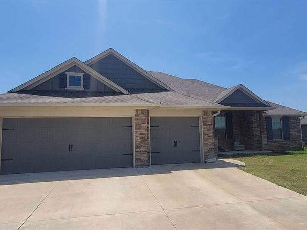 8720 SW 66th Place, Oklahoma City, OK 73169