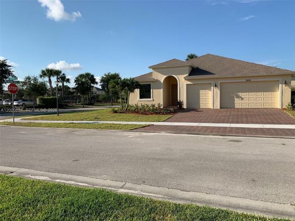 10005 W Verona Cir , Unit 10005, Vero Beach, FL 32966