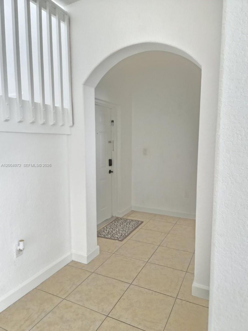 10012 NW 7th St, Unit 209, Miami, FL 33172 Photo