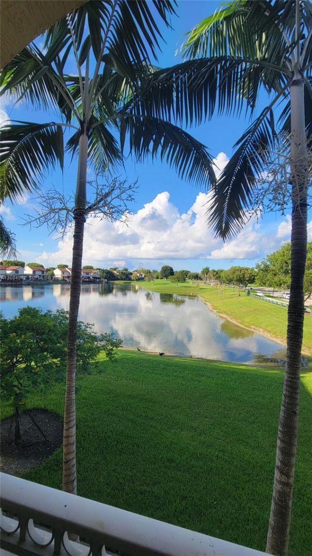10012 NW 7th St , Unit 209, Miami, FL 33172 Photo