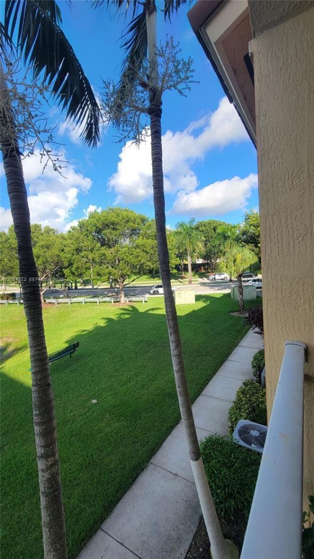 10012 NW 7th St , Unit 209, Miami, FL 33172 Photo