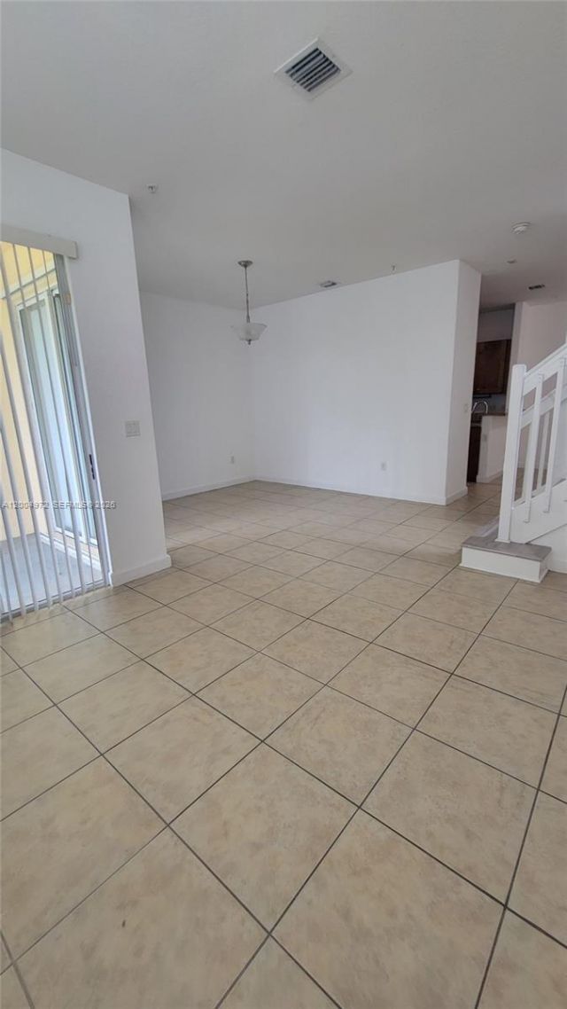 10012 NW 7th St , Unit 209, Miami, FL 33172 Photo