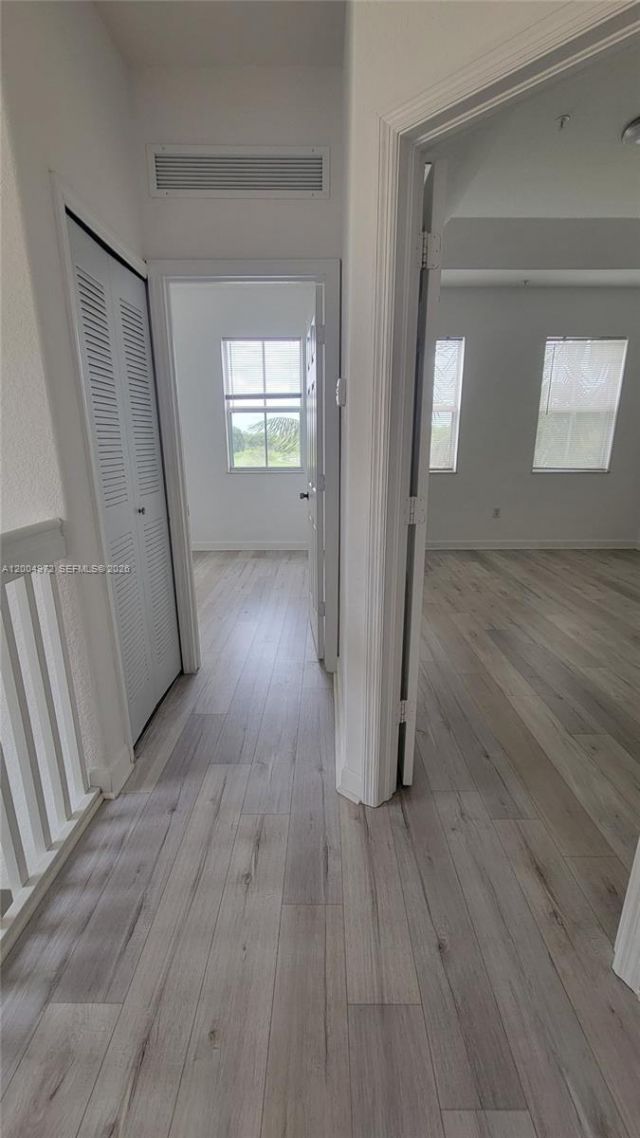 10012 NW 7th St , Unit 209, Miami, FL 33172 Photo
