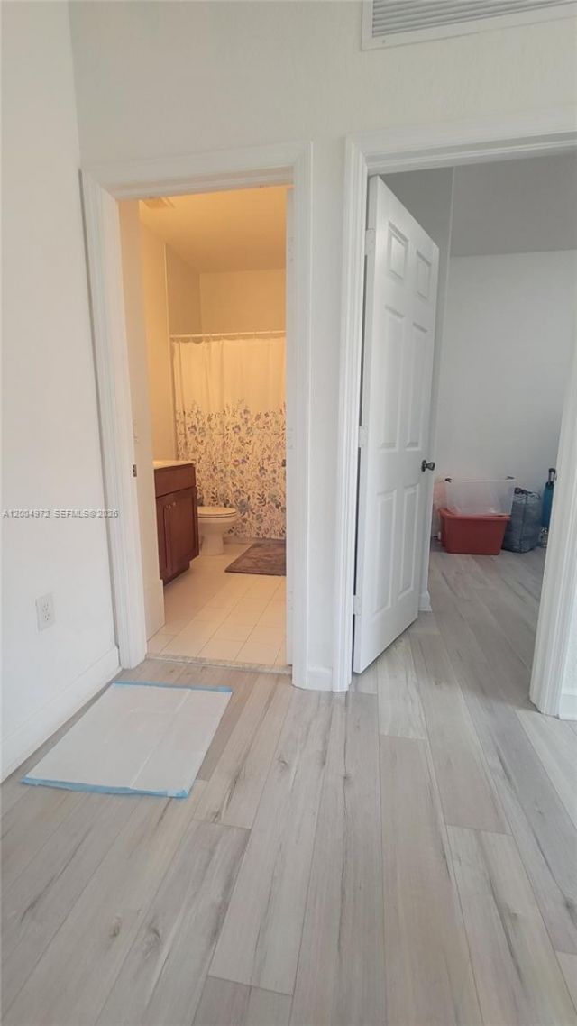 10012 NW 7th St , Unit 209, Miami, FL 33172 Photo