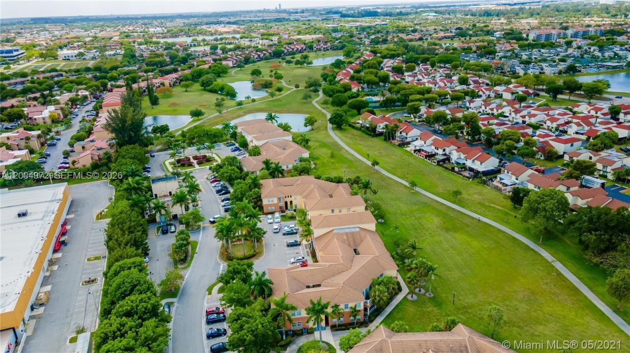 10012 NW 7th St , Unit 209, Miami, FL 33172 Photo