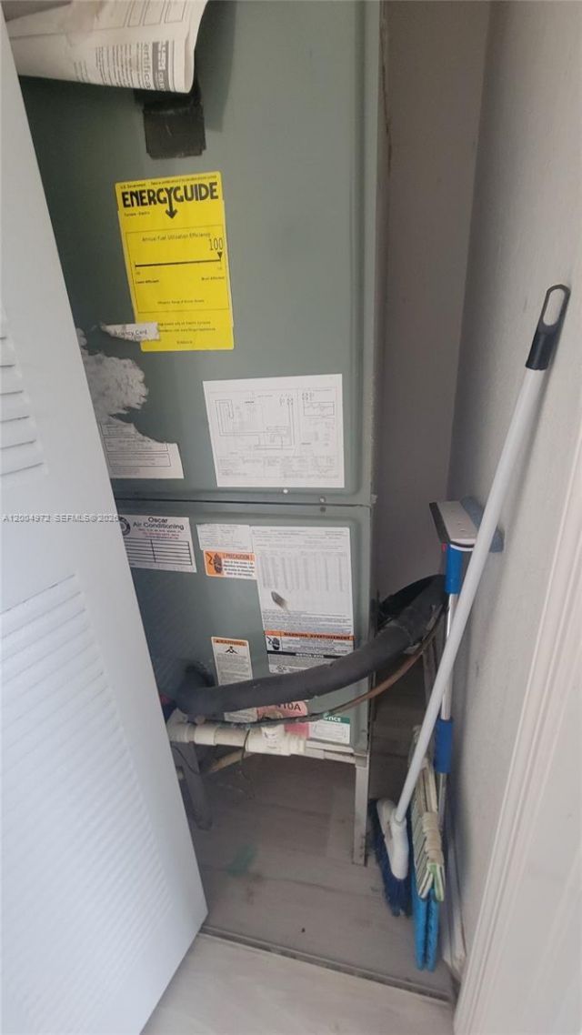 10012 NW 7th St, Unit 209, Miami, FL 33172 Photo