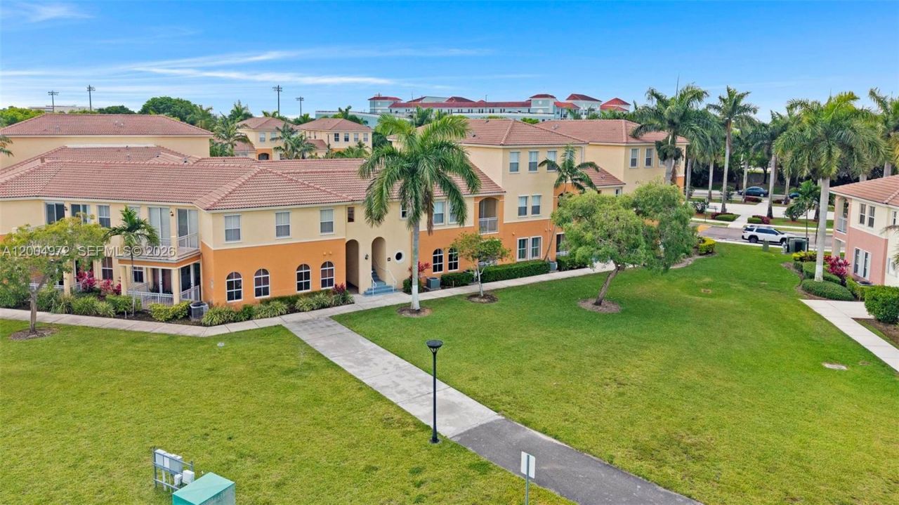 10012 NW 7th St , Unit 209, Miami, FL 33172 Photo