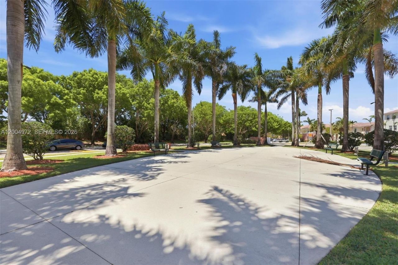 10012 NW 7th St, Unit 209, Miami, FL 33172 Photo