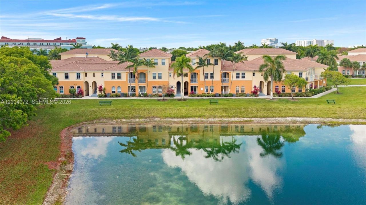 10012 NW 7th St, Unit 209, Miami, FL 33172 Photo