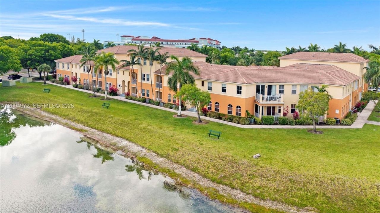 10012 NW 7th St, Unit 209, Miami, FL 33172 Photo