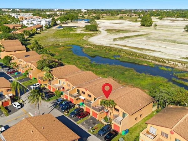 2750 NW 80th Ave , Sunrise, FL 33322