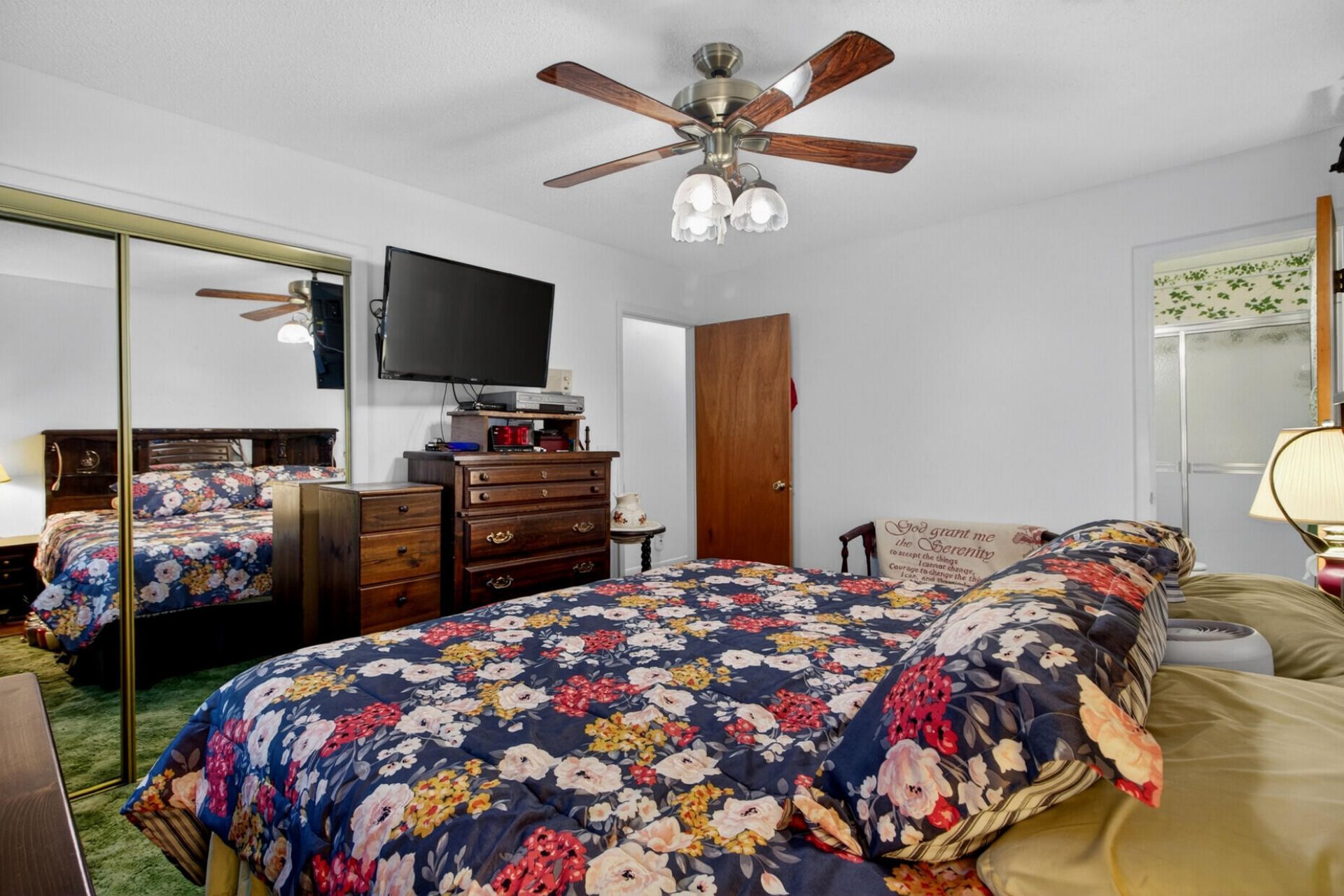 109 Two Wood Court Photo 25