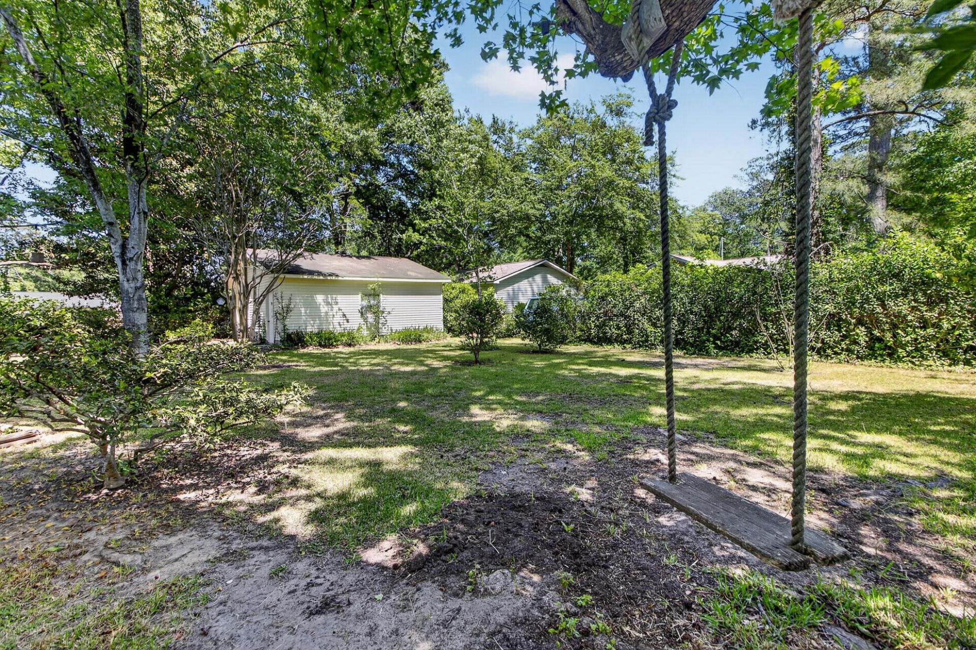 109 Two Wood Court Photo 34