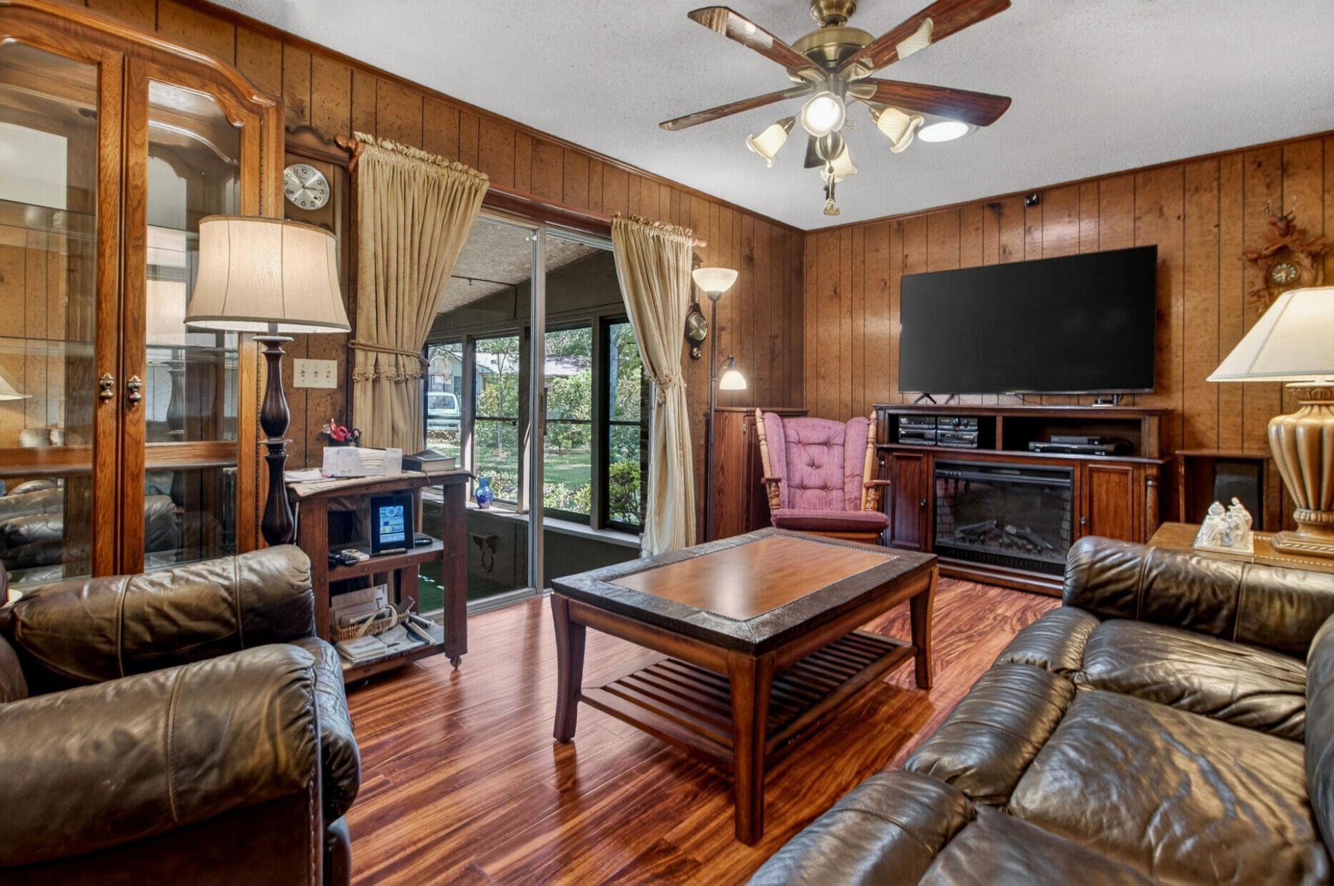 109 Two Wood Court Photo 5