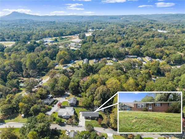 574 S Sage Street S, Toccoa, GA 30577