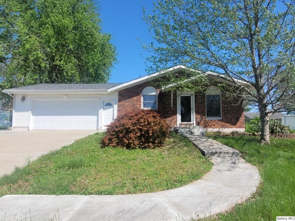 3019 S 48th , Quincy, IL 62305 Main Photo