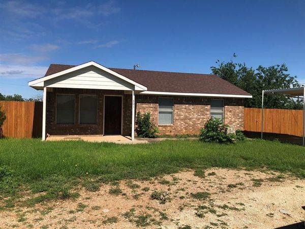 301 Thornton Street , Merkel, TX 79536