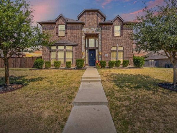 1725 Sagewood Drive, DeSoto, TX 75115