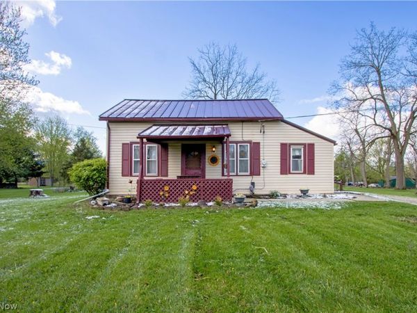 9916 Chatham Road , Spencer, OH 44275