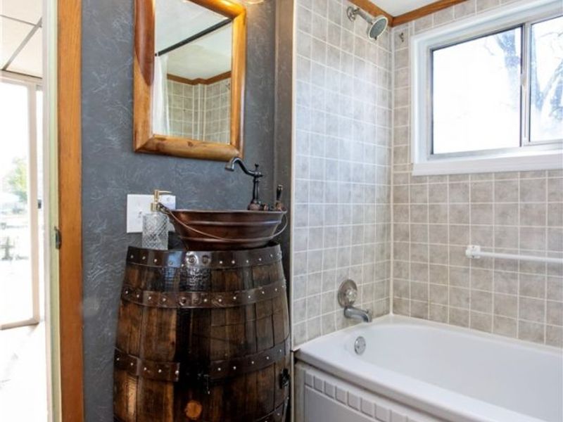 9916 Chatham Road, Spencer, OH 44275 Photo 13