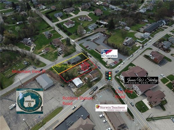 221 Clay Pike , Irwin, PA 15642