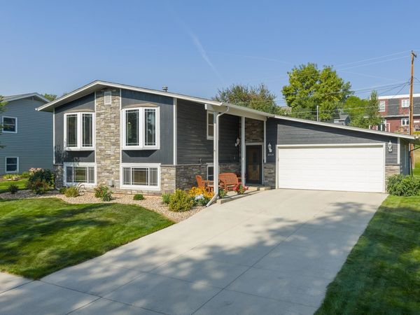 4414 Bellewood Drive, Rapid City, SD 57702