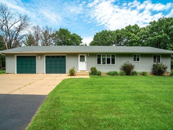 4437 Old Wells Road, Eau Claire, WI 54703
