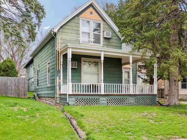 516 Church, Iowa City, IA 52240