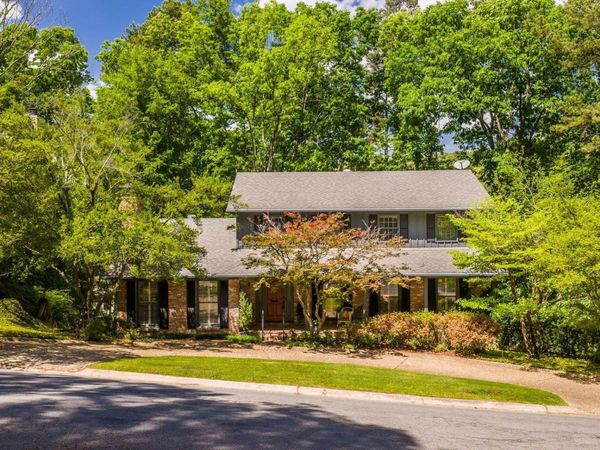 20 Foxhunt Trail, Little Rock, AR 72227