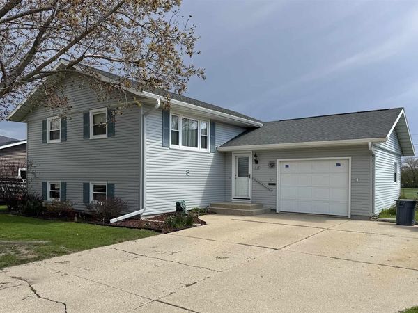 1717 Chatham Street, Janesville, WI 53546