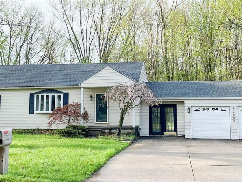 42009 Adelbert Street, Elyria, OH 44035 Photo 1
