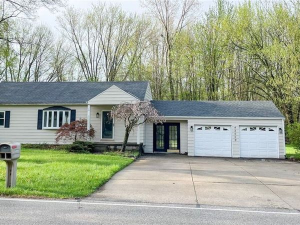 42009 Adelbert Street , Elyria, OH 44035
