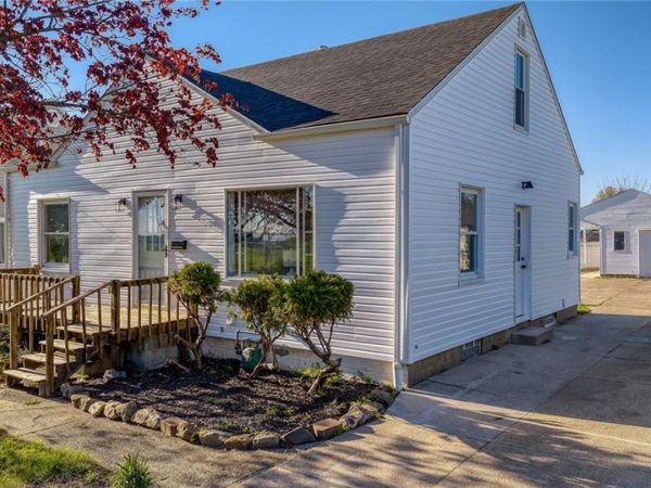 2127 Quayle Drive , Akron, OH 44312