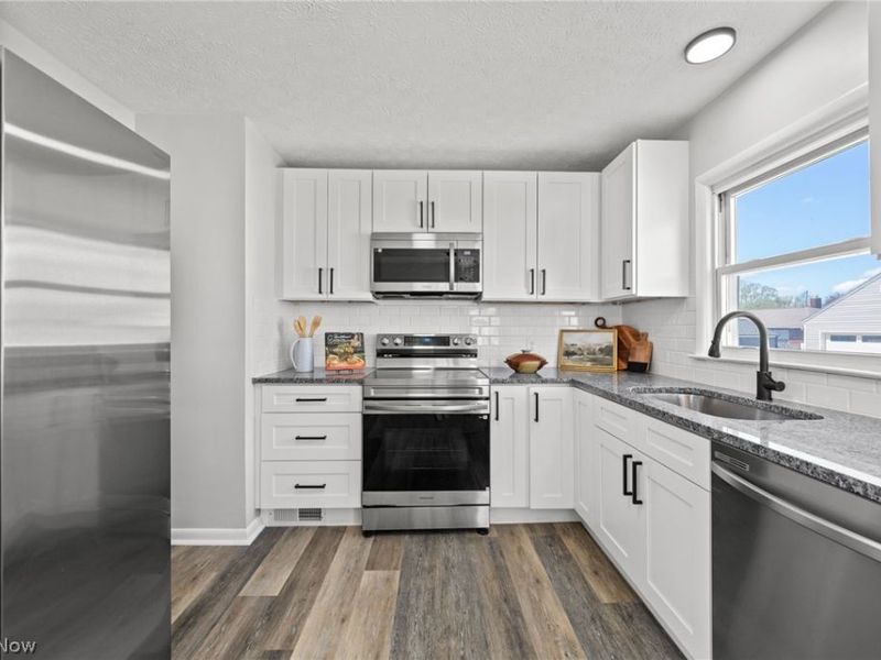 2127 Quayle Drive, Akron, OH 44312 Photo 22