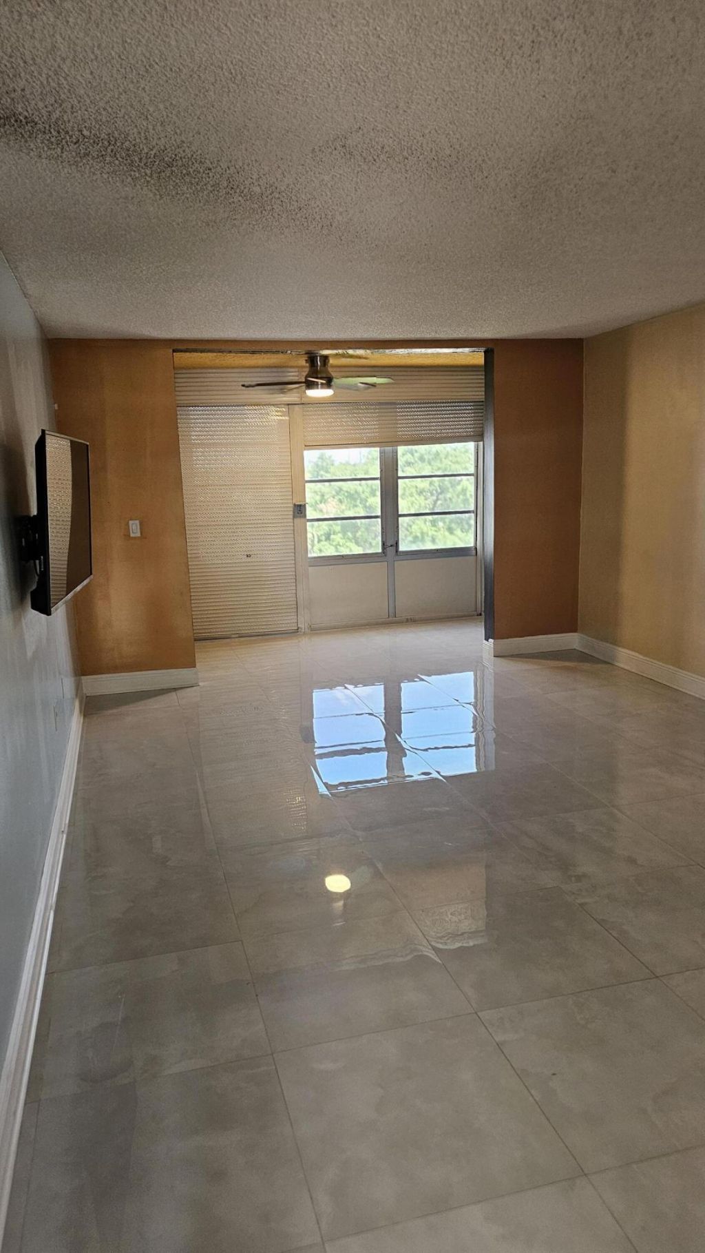 2840 Somerset Drive, Unit 418m, Lauderdale Lakes, FL 33311 Photo