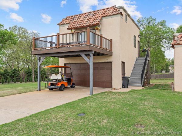 447300 Grottos Loop , Unit 301, Vinita, OK 74301